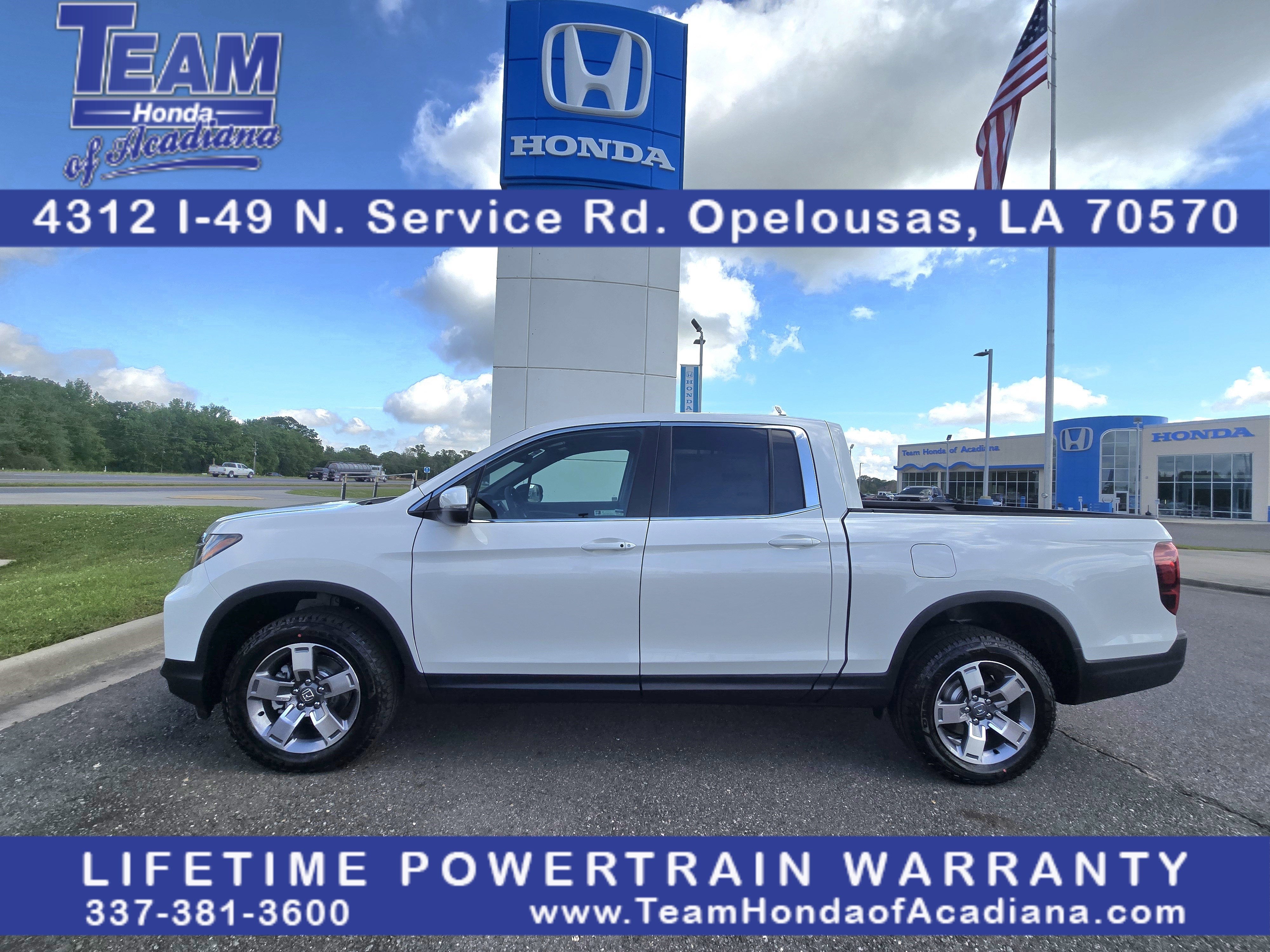 2026 Honda Ridgeline RTL in Platinum White Pearl — front three-quarter view