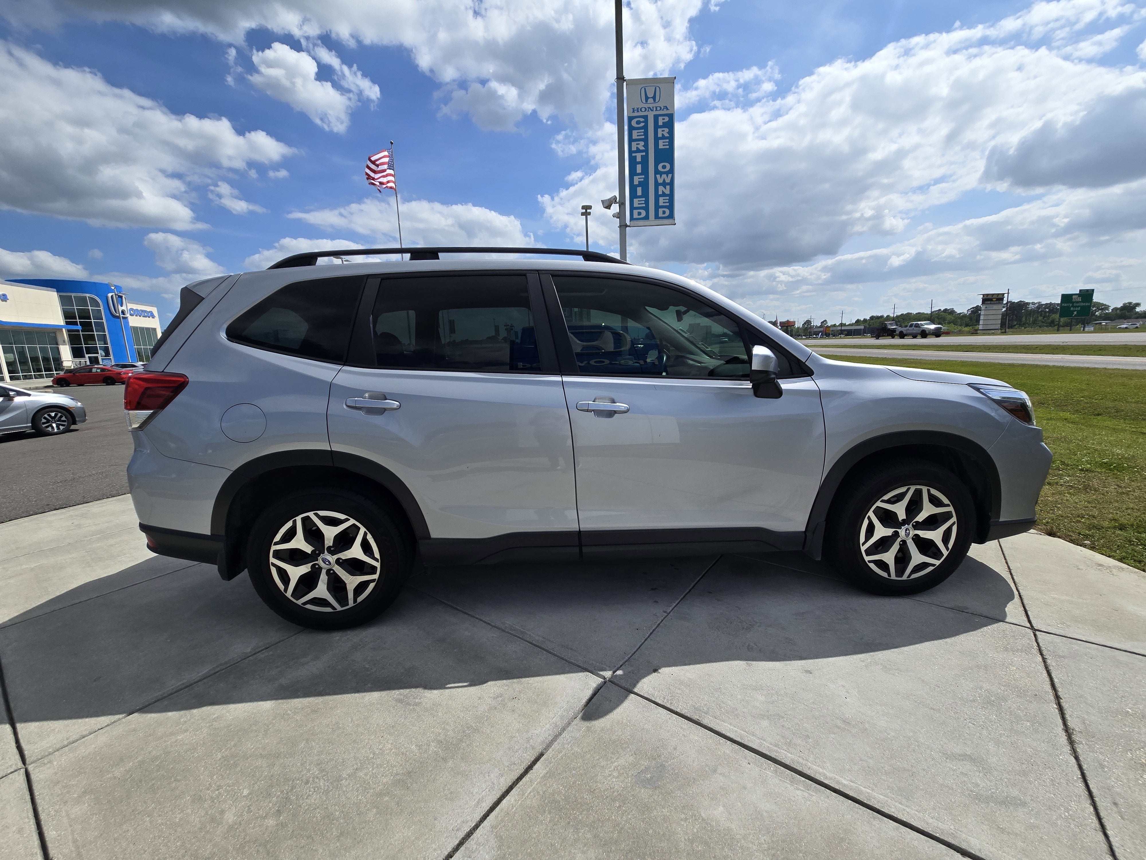 2020 Subaru Forester — detail view
